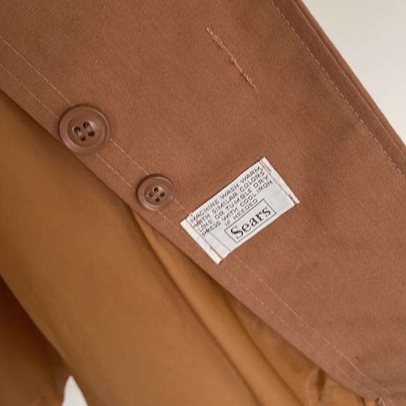 Classic trench coat from Sears. Vintage, great shape. No rips in the lining. - Picture 3 of 7